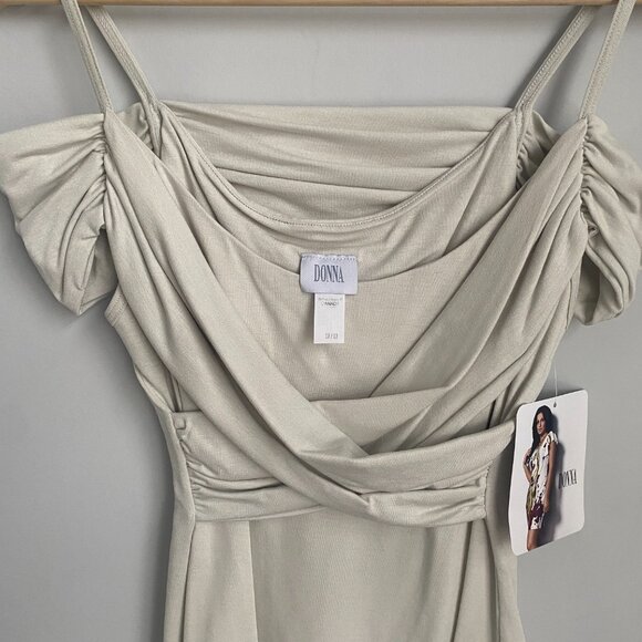 Donna Cross Front Off the Shoulder Slim Fit Ivory Tank Top Size M - Picture 2 of 5
